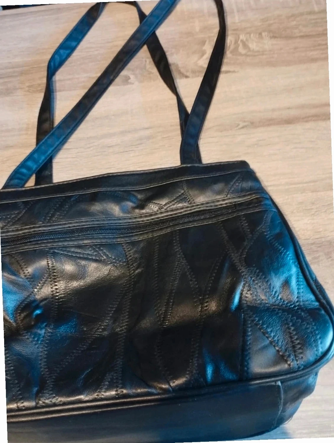 Sac à main pour dame. Couleur noire – photo 2